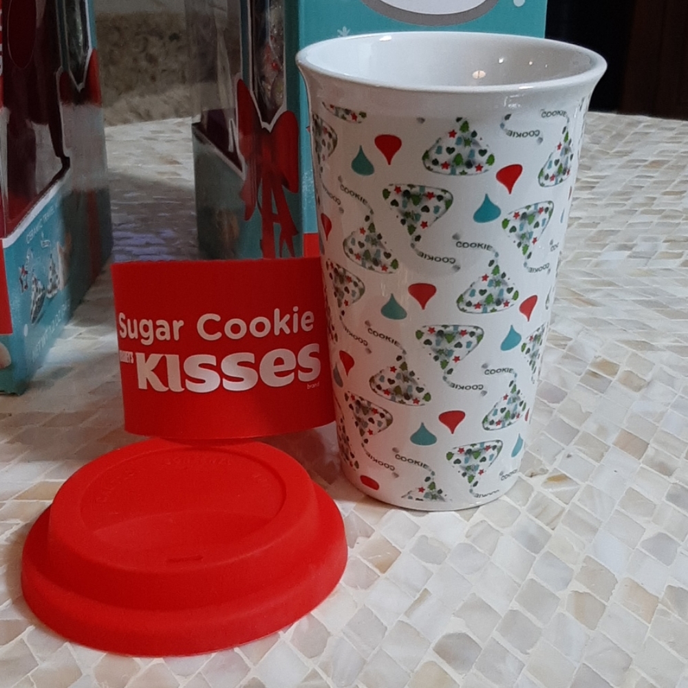 NWT Hershey's Kisses Ceramic Travel Mug ☆